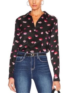 L'AGENCE Tyler Black Multicolor Lip Print Silk Blouse